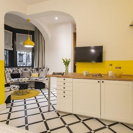 Suite Home Milano Fiera Exterior foto