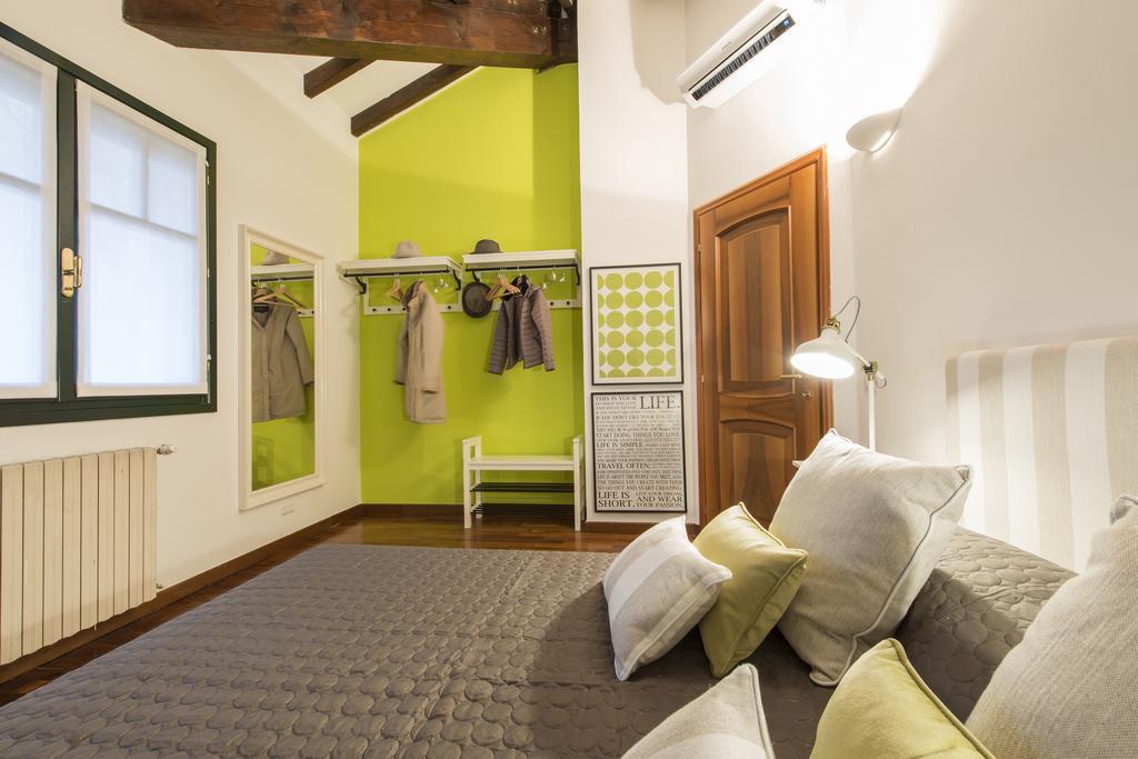 Suite Home Milano Fiera Exterior foto